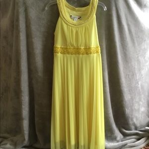 Girls yellow pleated dress